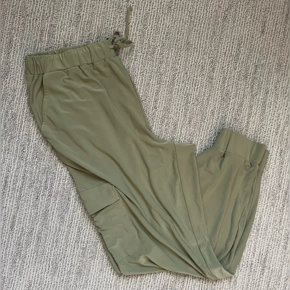 Brittany Humble large very soft Light Green Joggers - Picture 4 of 10